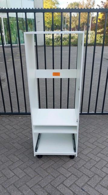 Hogekast halfhoge kast apparatenkast keukenkast  beschikbaar voor biedingen