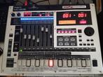 Roland MC-808 synthesizer groovebox sampler, Gebruikt, Roland, Met midi-aansluiting, Overige aantallen