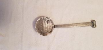 Lepeltje souvenier beschikbaar voor biedingen