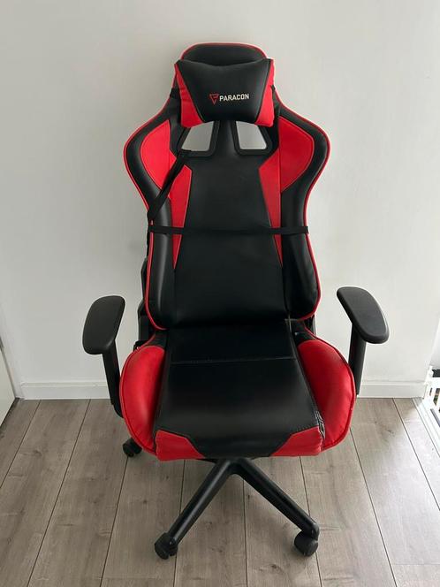 Gaming setup: gamestoel, monitor en mousepad, Spelcomputers en Games, Spelcomputers | Overige, Gebruikt, Ophalen of Verzenden