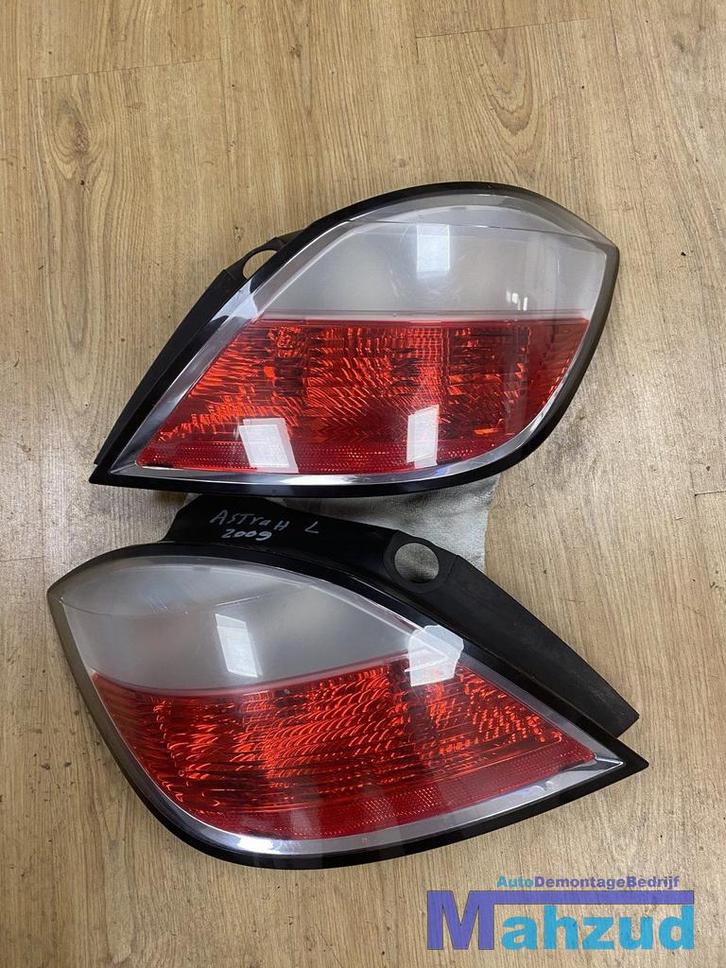 2007 Opel Astra H hatchback achterlicht set links rechts, Auto-onderdelen, Verlichting, Opel, Gebruikt, Ophalen of Verzenden