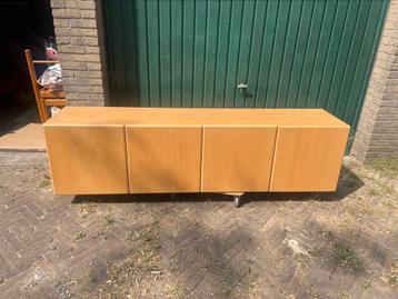 Vintage tv meubel beschikbaar voor biedingen