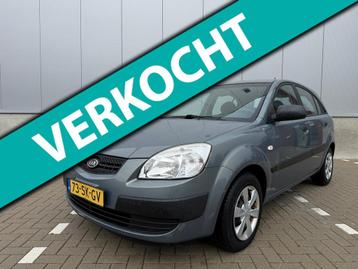 Kia Rio 1.4 L ELEK.RAMEN|BT|USB|Nieuwe APK beschikbaar voor biedingen