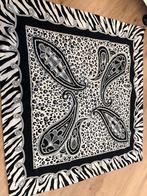 Zwart wit vierkante sjaal bandana Leopard luipaard, Kleding | Dames, Ophalen of Verzenden, Sjaal, Zo goed als nieuw