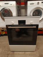 Inductie fornuis Bosch, Witgoed en Apparatuur, Fornuizen, Hete lucht, 4 kookzones, Zo goed als nieuw, Inductie