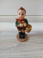 Oud beeldje van hard plastic, Antiek en Kunst, Kunst | Beelden en Houtsnijwerken, Ophalen of Verzenden