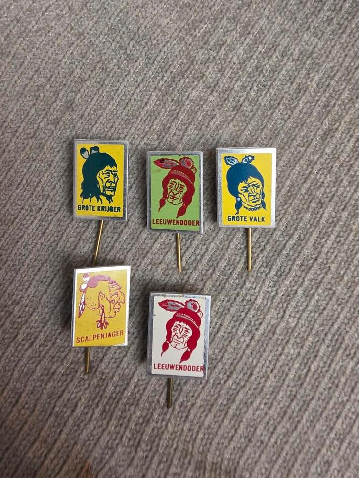 Vintage Indianen Reclamepins (5 stuks), Verzamelen, Speldjes, Pins en Buttons, Gebruikt, Speldje of Pin, Figuurtje, Verzenden