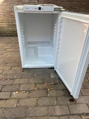 Miele Inbouwkoelkast - Zo Goed Als Nieuw! beschikbaar voor biedingen