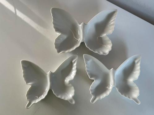 Vintage Wit Porseleinen Vlinder Schaaltjes Jaren 70, Huis en Inrichting, Woonaccessoires | Schalen en Manden, Zo goed als nieuw