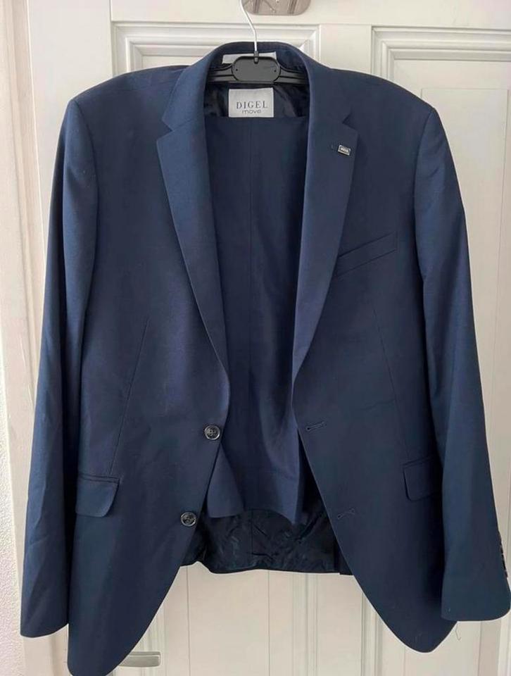 DIGEL kostuum —NIEUW—, Kleding | Heren, Kostuums en Colberts, Zo goed als nieuw, Maat 48/50 (M), Blauw, Ophalen of Verzenden