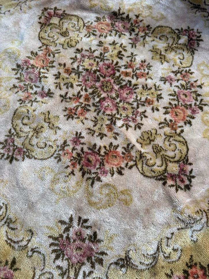 Vintage Kleed Tapijt met Bloemenmotief, Huis en Inrichting, Stoffering | Tapijten en Kleden, Gebruikt, 100 tot 150 cm, Vierkant