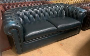 Prachtige Chesterfield Bank 3 Zits Blauw. beschikbaar voor biedingen