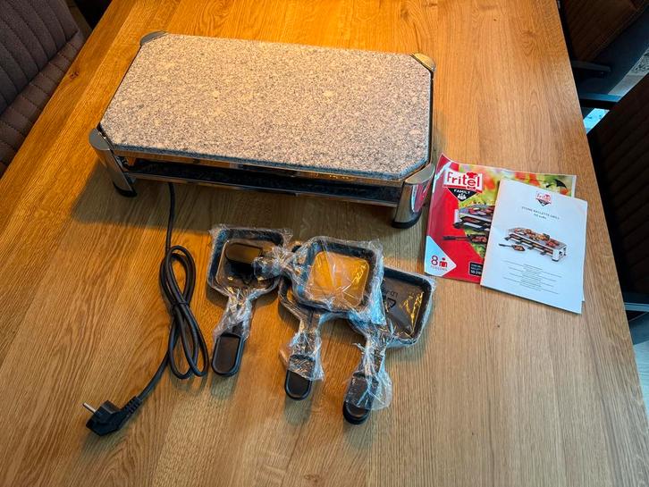 Fritel STONE Raclette Grill SG2180– Nieuw (open box) Gourmet, Witgoed en Apparatuur, Gourmetstellen, Nieuw, 8 personen of meer