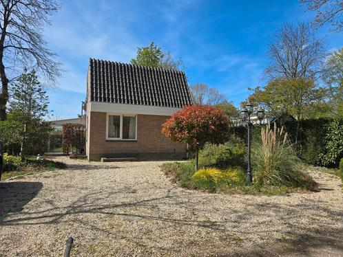 Zeer ruime recreatiewoning aan Golfclub Bergvliet., Huizen en Kamers, Huizen te koop, Noord-Brabant, 500 tot 1000 m², Vrijstaande woning