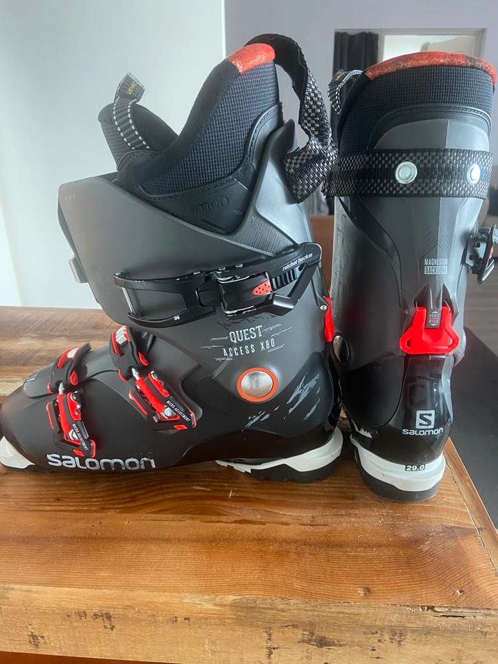Ski schoenen + helm en bril heren, Sport en Fitness, Skiën en Langlaufen, Zo goed als nieuw, Schoenen, Skiën, Salomon, 160 tot 180 cm