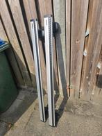 Thule Wingbar 754 met Rapid voetenset - goede staat, Auto diversen, Dakdragers, Ophalen, Zo goed als nieuw