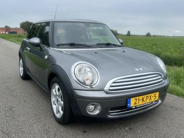 MINI Mini 1.4 One Pepper ECC / HALF LEER / APK 08-2026 beschikbaar voor biedingen
