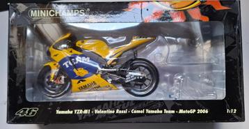 1.12 Minichamps Yamaha YZR-M1 Valentino Rossi 2006 beschikbaar voor biedingen
