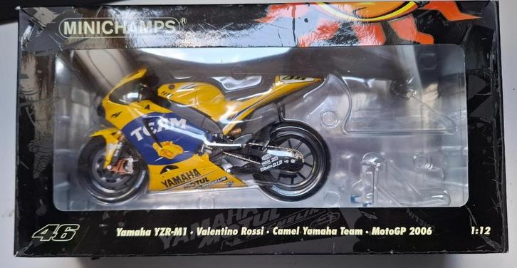 1.12 Minichamps Yamaha YZR-M1 Valentino Rossi 2006, Hobby en Vrije tijd, Modelauto's | 1:5 tot 1:12, Zo goed als nieuw, Motor