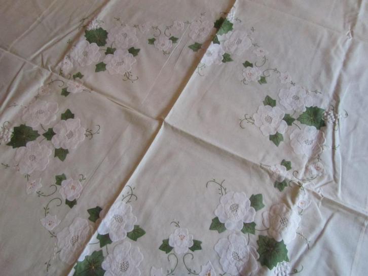 Tafelkleed met bloemen & servetten rond nieuw, Huis en Inrichting, Tafelkleden, Nieuw, Rond, Binnen, Buiten, Verzenden