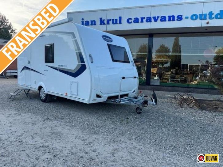 Caravelair Antares Style 410 zeer compleet, Caravans en Kamperen, Caravans, Bedrijf, tot en met 2, 750 - 1000 kg, Treinzit, Caravelair