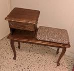 Tafel tafeltje oud vintage telefoon tafeltje decoratie, Antiek en Kunst, Ophalen