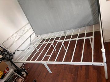IKEA tweepersoonsbed + matras – alleen ophalen - afbeelding 2