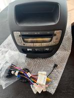 Auto-radio inclusief behuizing en kabels, Ophalen of Verzenden, Zo goed als nieuw
