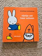 Nijntje zet haar schoen EN nijntje zingt voor sinterklaas, Ophalen of Verzenden, Gelezen
