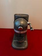 Kitchenaid Nespresso machine, Gebruikt, Koffiemachine, Ophalen of Verzenden, Koffiepads en cups