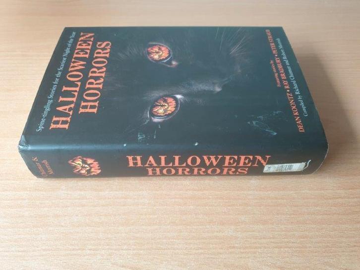 Allerlei - Halloween Horrors (HC + omslag), Boeken, Fantasy, Gelezen, Ophalen of Verzenden