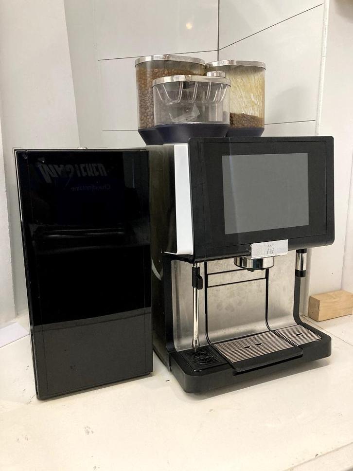 WMF 9000S+ Melk koeler bieden vanaf € 4.000, Zakelijke goederen, Horeca | Keukenapparatuur, Koffie en Espresso, Gebruikt, Ophalen