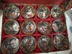 Set van twaalf Chinese 'Famille Rose' theekopjes in ges doos, Antiek en Kunst, Ophalen of Verzenden