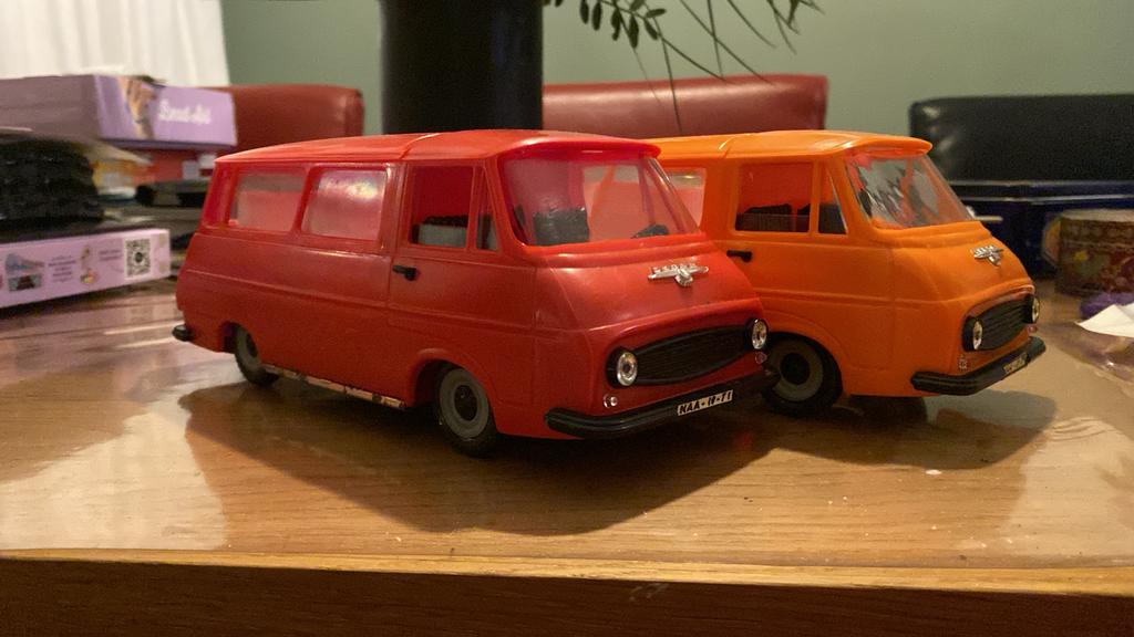 Skoda 1203 Frictie Motor DDR Speelgoed, Kinderen en Baby's, Speelgoed | Speelgoedvoertuigen, Ophalen of Verzenden, Zo goed als nieuw