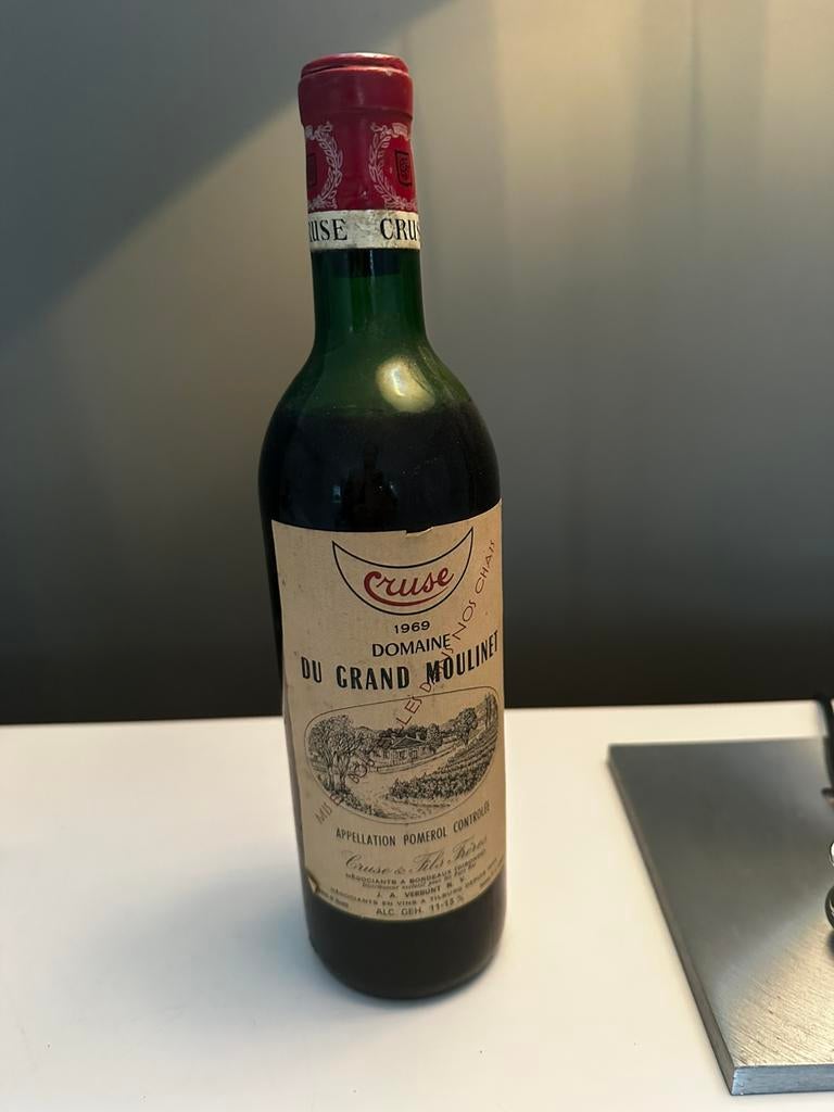 Vintage Pomerol 1969 - Domaine du Grand Moulinet -, Verzamelen, Wijnen, Ophalen, Frankrijk, Zo goed als nieuw, Rode wijn