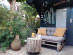 2-persoons palletbank met wielen + luxe kussenset (taupe), Tuin en Terras, Ophalen, Zo goed als nieuw, Hout
