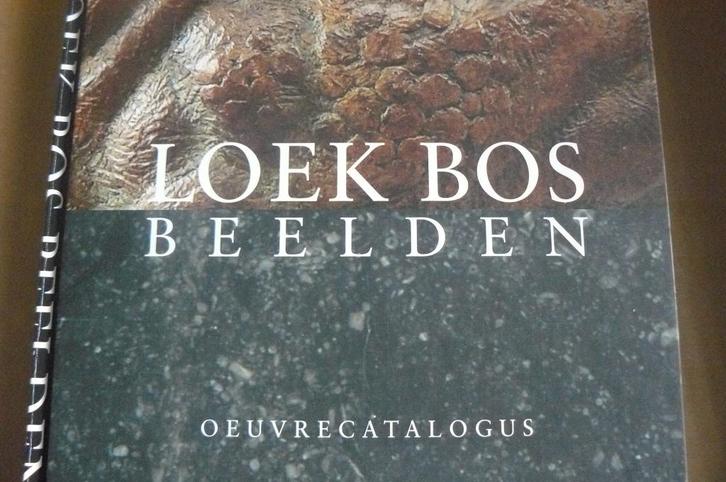 LOEK BOS / Beelden / Oevrecatalogus / gesigneerd / Pulchri, Boeken, Kunst en Cultuur | Beeldend, Zo goed als nieuw, Beeldhouwkunst