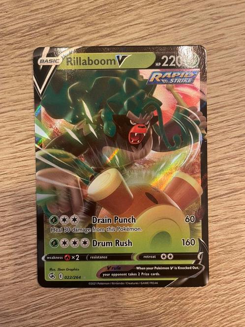 Rillaboom V 022/264, Hobby en Vrije tijd, Verzamelkaartspellen | Pokémon, Zo goed als nieuw, Foil, Ophalen of Verzenden