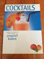 Boek : Cocktails -- Hippe cocktails voor creatief koken --, Boeken, Kookboeken, Ophalen of Verzenden, Gelezen