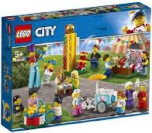 Lego City 60234 Kermisset Personen -NIEUW en ONGEOPEND-, Kinderen en Baby's, Speelgoed | Duplo en Lego, Nieuw, Lego, Complete set