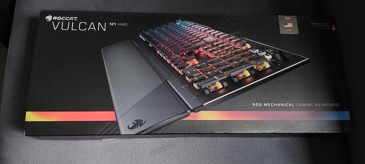 ROCCAT Vulcan 121 AIMO, Computers en Software, Toetsenborden, Niet werkend, Qwerty, Bedraad, Gaming toetsenbord, Ophalen of Verzenden