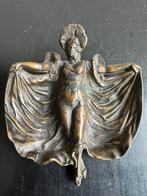 Oud Brons of koper Schaaltje vrouw met wijde rok 15/16.5 cm, Antiek en Kunst, Antiek | Koper en Brons, Ophalen of Verzenden