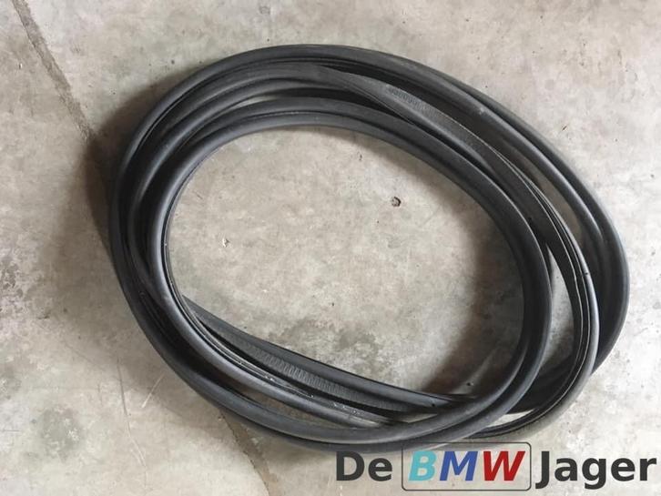 Achterkleprubber BMW E60  51767110420, Auto-onderdelen, Klein materiaal, BMW, Gebruikt, Ophalen of Verzenden