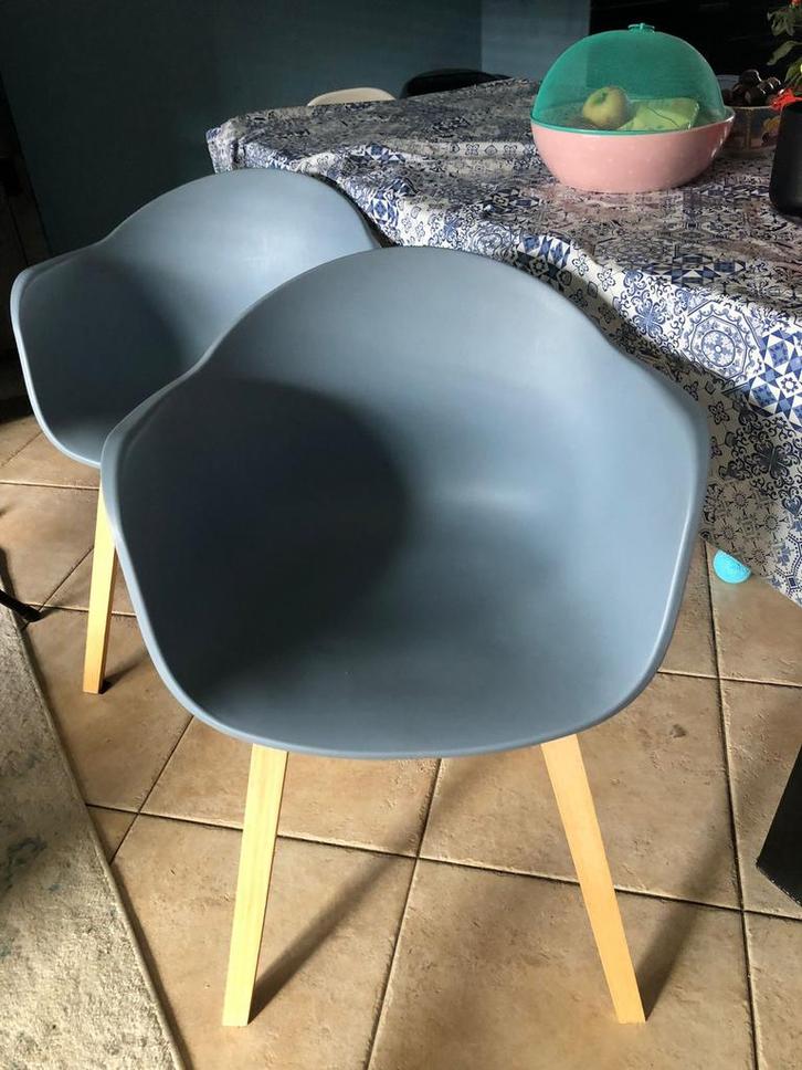 Eetkamerstoelen (4 stuks), Huis en Inrichting, Stoelen, Zo goed als nieuw, Vijf, Zes of meer stoelen, Hout, Kunststof, Blauw, Ophalen