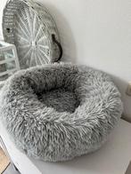 ZGAN > Leuke fluffy kattenmand / doorsnede 60 cm, Dieren en Toebehoren, Kattenmanden, Verzenden, Zo goed als nieuw, Pluche