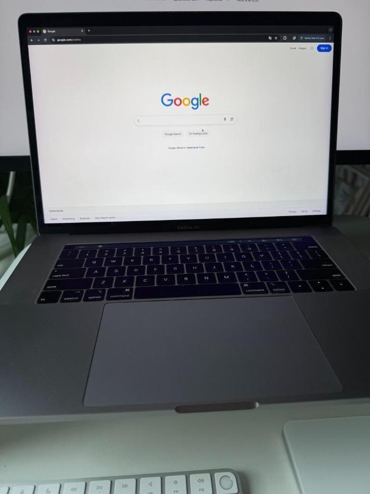MacBook Pro 15″ (2018) – i7, 16GB, 512GB SSD, Radeon Pro 560, Computers en Software, Apple Macbooks, Gebruikt, MacBook Pro, 15 inch