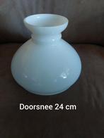 wit opale kappen voor olielampen, Antiek en Kunst, Ophalen