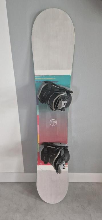Snowboard Flow 147 cm inclusief instapbindingen beschikbaar voor biedingen