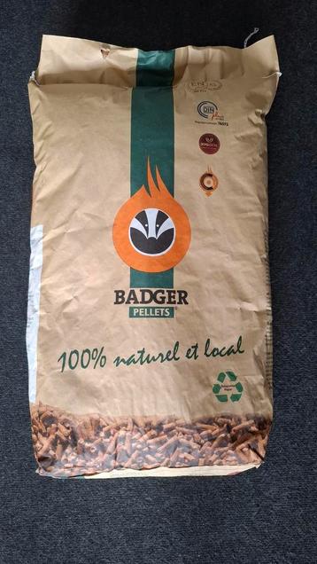 Zakken badger pellets 100% naturel beschikbaar voor biedingen