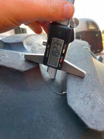 Te Koop: nette set Michelin 600/65R38 XM108 beschikbaar voor biedingen